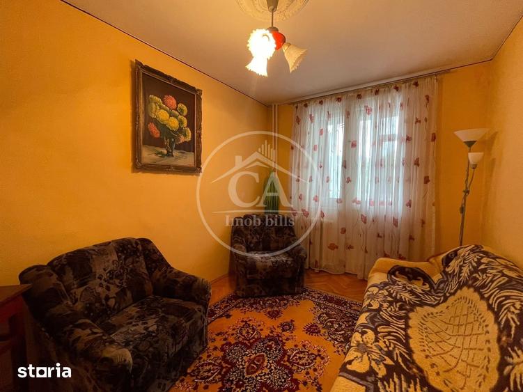 Apartament cu 3 camere decomandat în Decebal