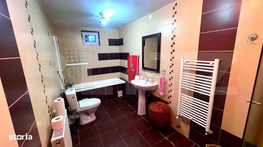 Casă cu 4 camere în Aronești
