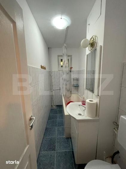 Apartament cu 3 camere decomandat în Sud