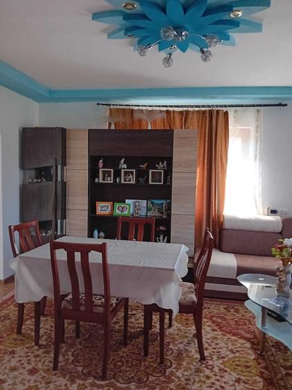 Casă cu 3 camere în Chitid