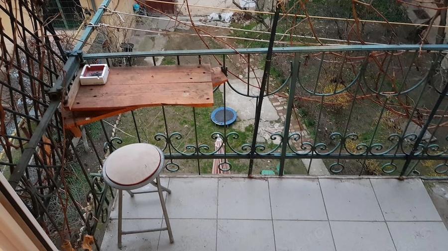 Apartament cu 2 camere nedecomandat în P-ța Victoriei