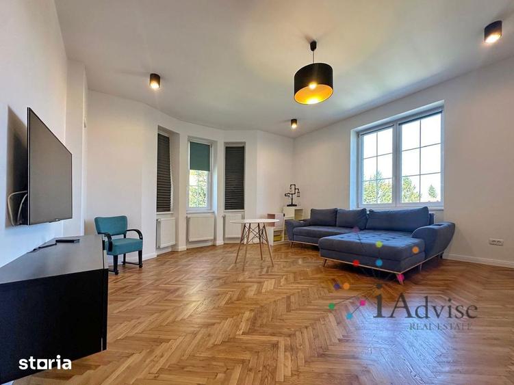 Apartament cu 3 camere, mobilat în Centrul Istoric