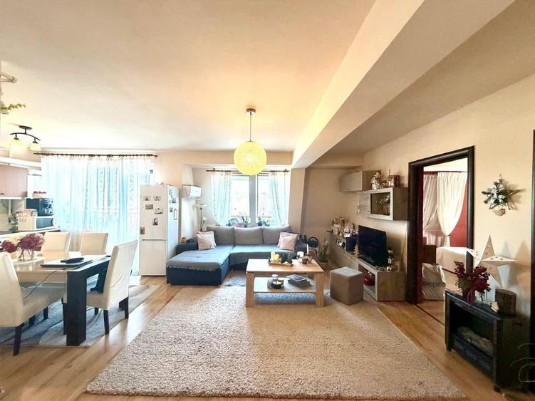 Apartament cu 3 camere decomandat, mobilat în Periferie