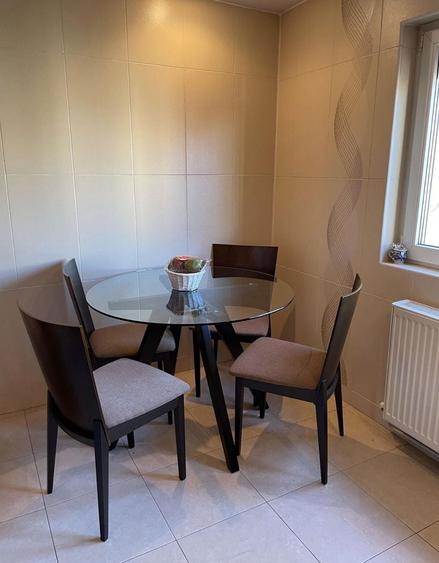 Apartament cu 3 camere decomandat, mobilat în Doamna Ghica