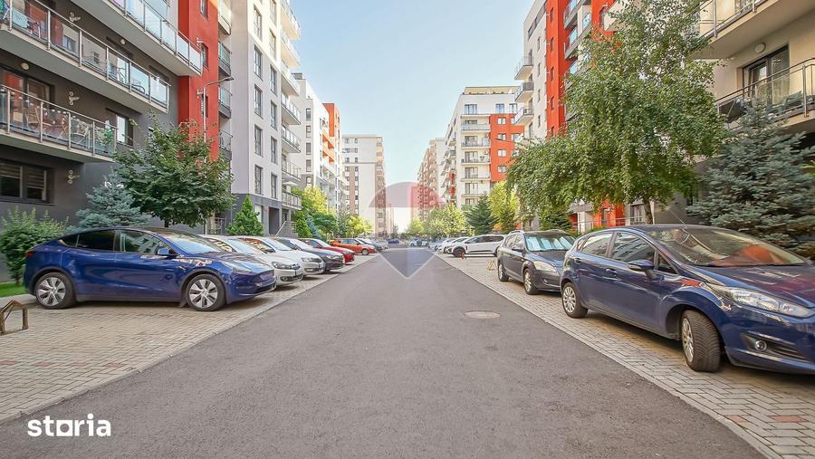 Apartament cu 3 camere în Tractorul