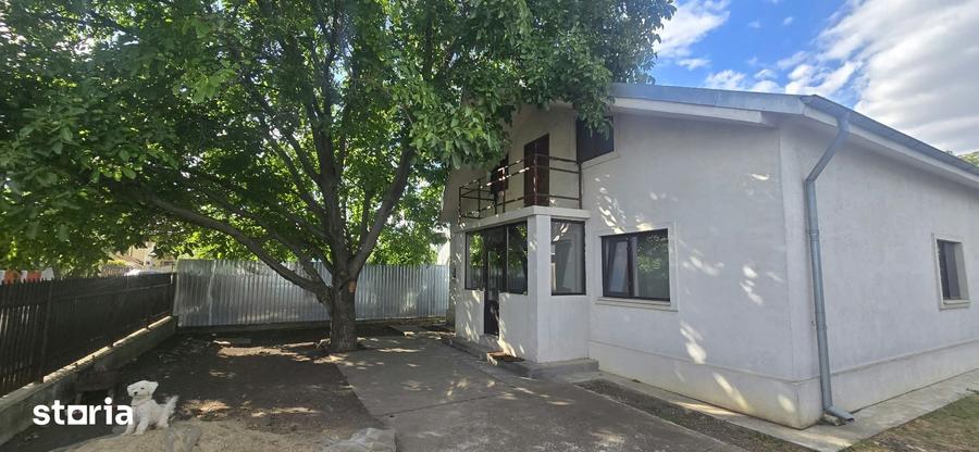 Casa de vanzare - Focsani zona Petresti - 2