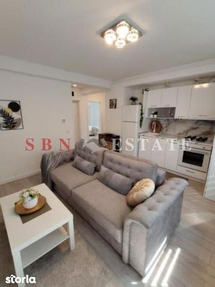 Apartament cu 3 camere decomandat în Titan