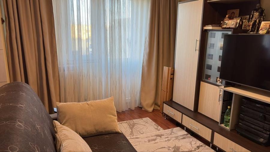 Apartament cu 2 camere semidecomandat în Crihala