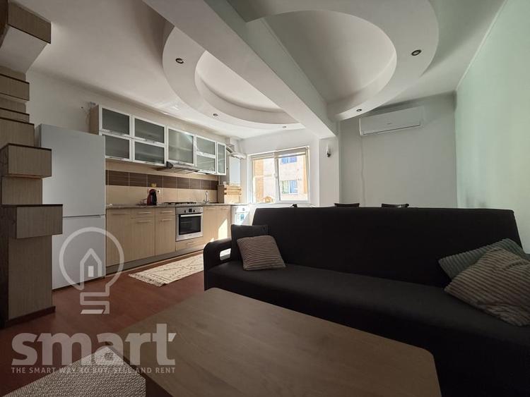 Apartament cu 2 camere semidecomandat, mobilat în Bună Ziua