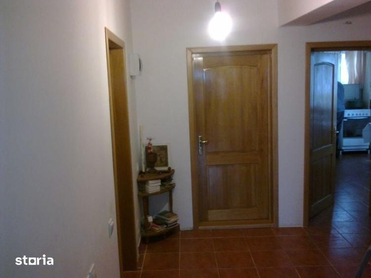 Casă cu 4 camere cu Teren 150 Mp în Bârnova