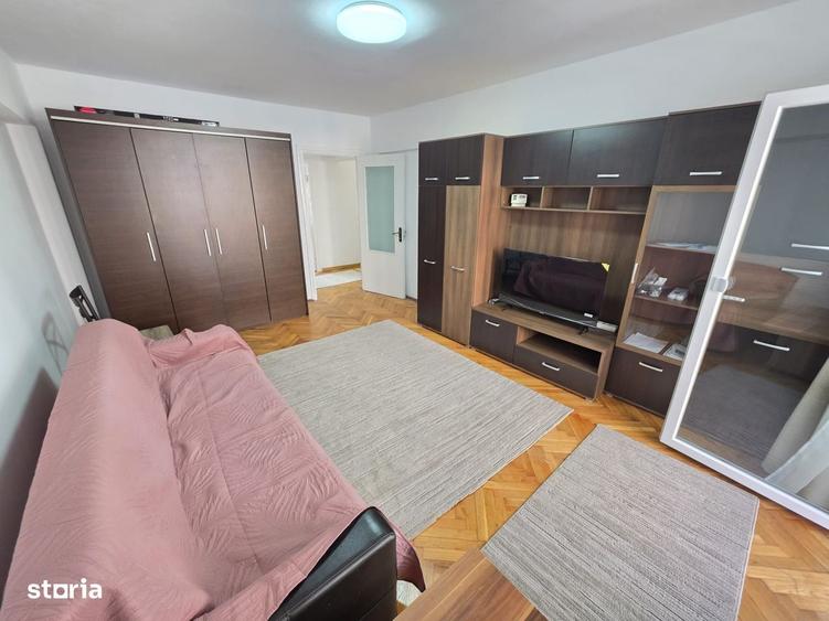 Apartament cu 2 camere decomandat în Centrul Civic