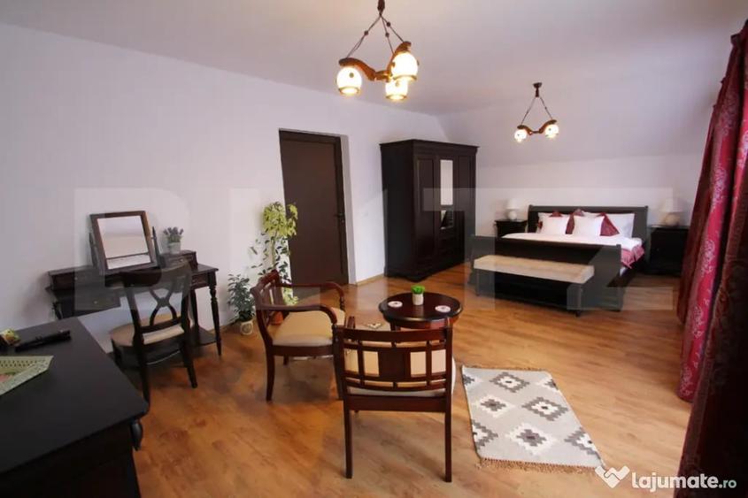 Casă cu 5 camere cu Teren 767 Mp în Central