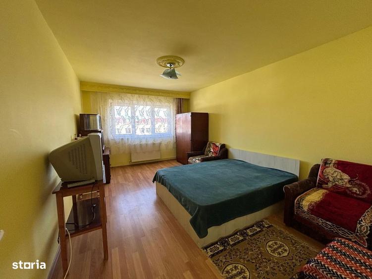 Apartament cu 2 camere decomandat în Lazaret