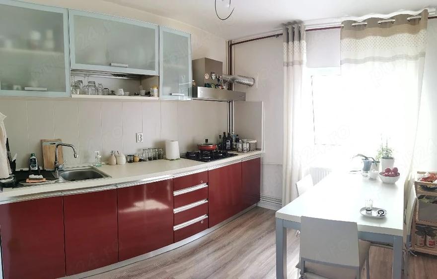 Apartament cu 2 camere decomandat în Colentina