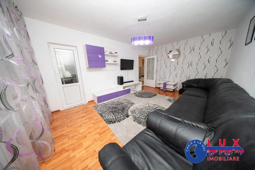 Apartament cu 2 camere decomandat în E3