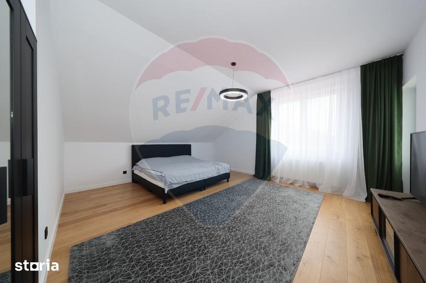 Casă cu 5 camere cu Teren 577 Mp în Bunloc