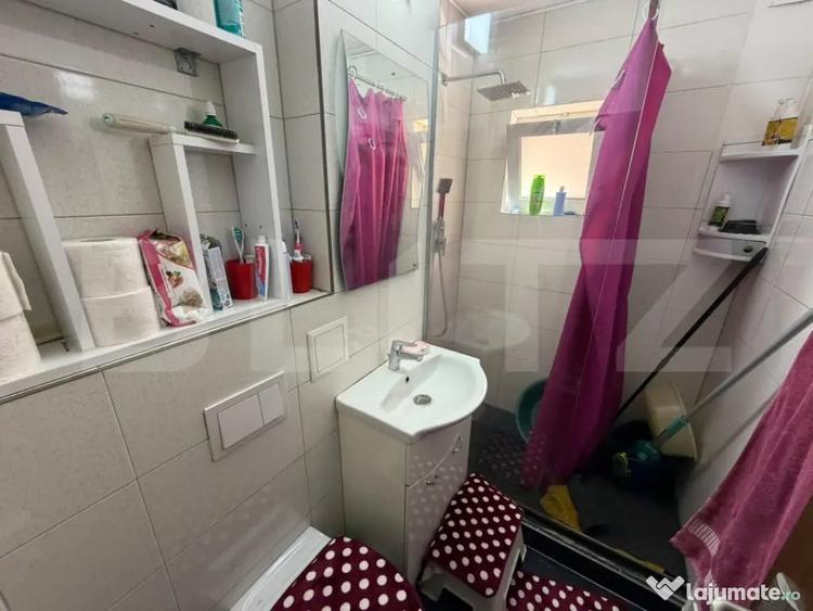 Apartament cu 3 camere decomandat în Cetate