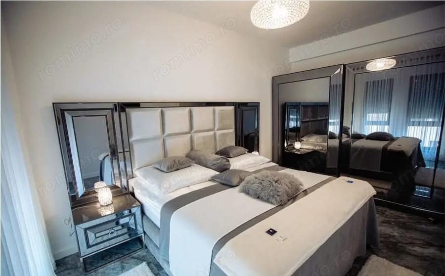 Apartament cu 3 camere decomandat în Torontalului