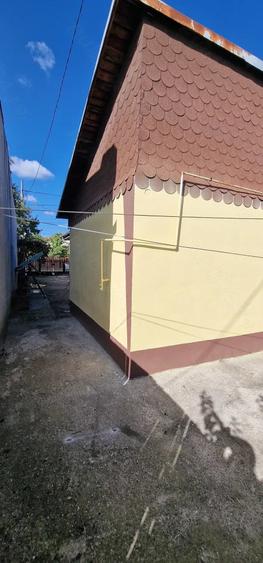 Casă cu 4 camere cu Teren 215 Mp în Mihai Bravu