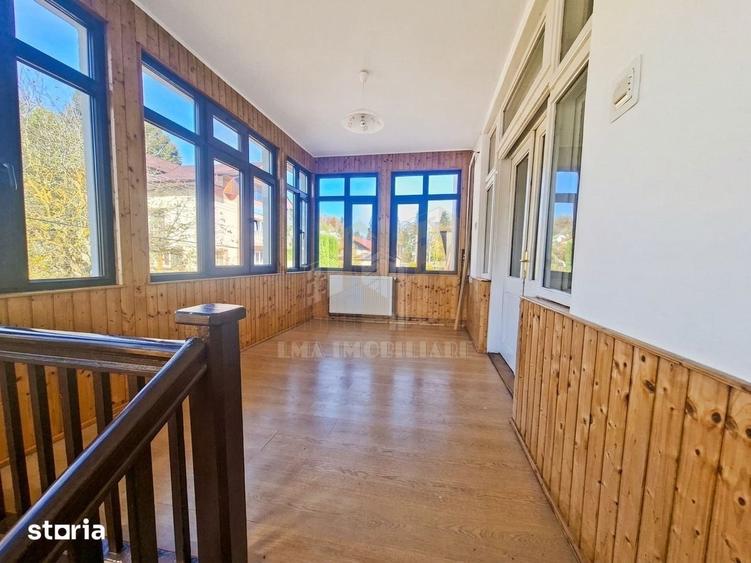 Apartament cu 5 camere decomandat în Predeal