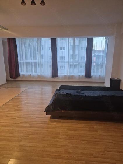 Garsonieră decomandată în Iosia