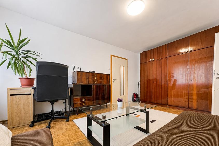 Apartament cu 2 camere semidecomandat, mobilat în Gheorgheni