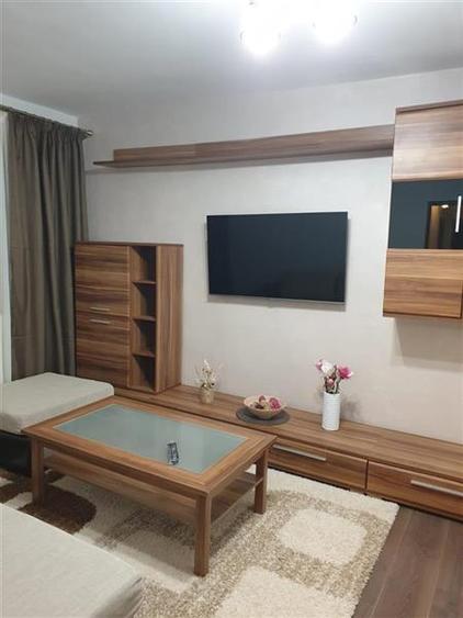 Apartament cu doua camere de inchiriat semicentral - 1