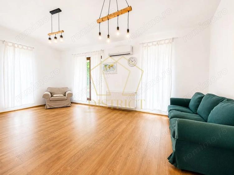 Casă cu 7 camere cu Teren 1360 Mp în Braytim