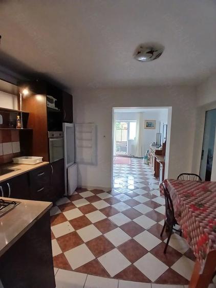 Casă cu Teren 50 Mp în Valu lui Traian