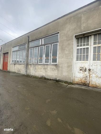 Spațiu comercial, de 100 mp, în Domnești