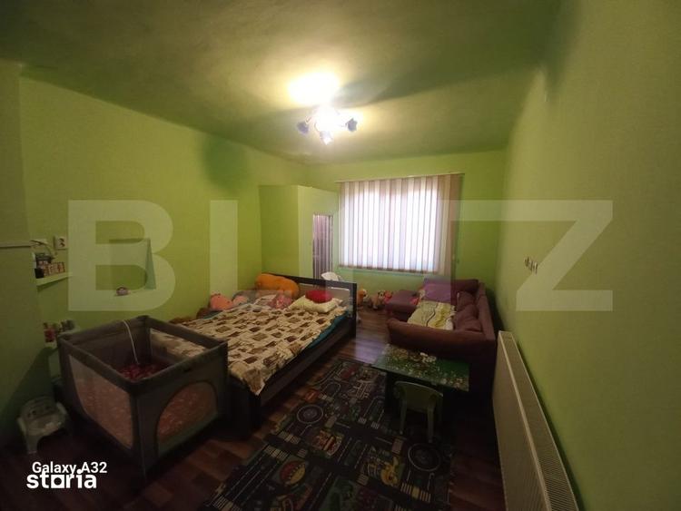 Casă cu 4 camere cu Teren 2500 Mp în Central