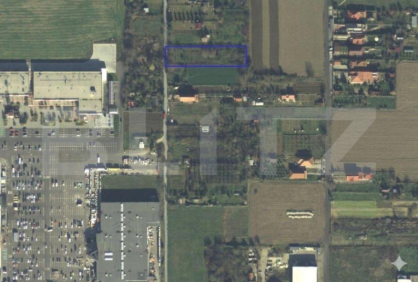 Teren Construcții extravilan de 2500 mp, în Careiului