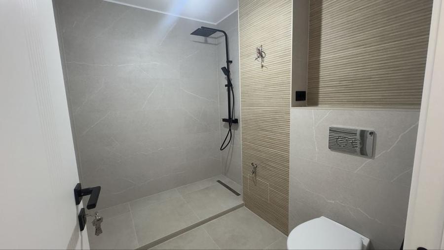 Apartament cu 2 camere în Tractorul