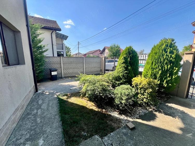 Casă cu 4 camere cu Teren 335 Mp în Moșnița Nouă