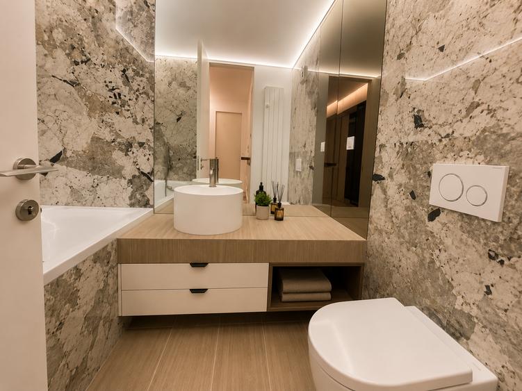 Apartament cu 3 camere decomandat în Central