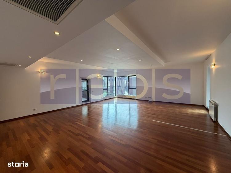 Apartament cu 3 camere în Nordului