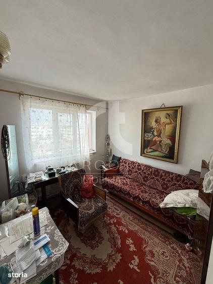 Apartament cu 3 camere decomandat în Bălcescu