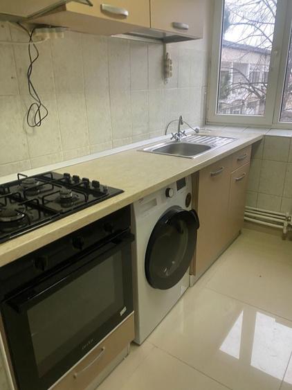 Apartament cu 2 camere semidecomandat în Gară