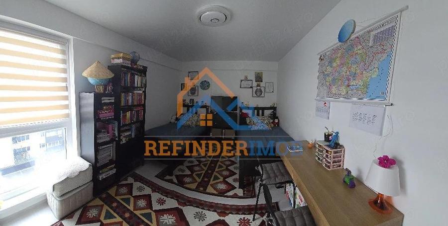 Apartament cu 3 camere nedecomandat, mobilat în Berceni