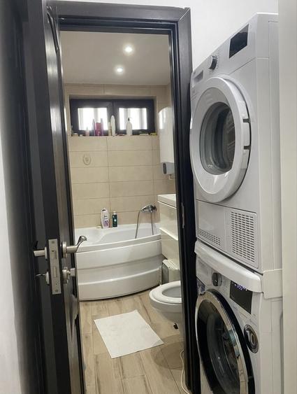 Apartament cu 3 camere în Drumul Taberei