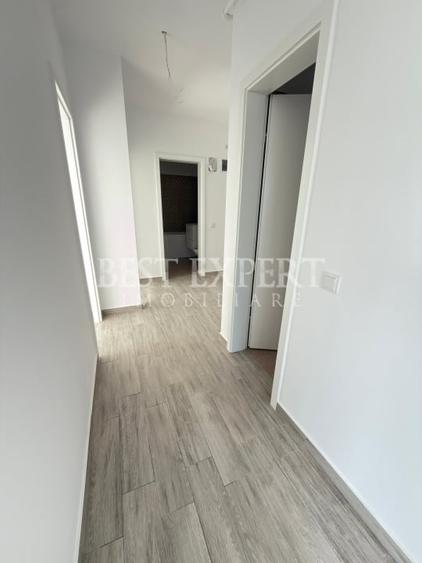 Apartament cu 3 camere semidecomandat în Theodor Pallady