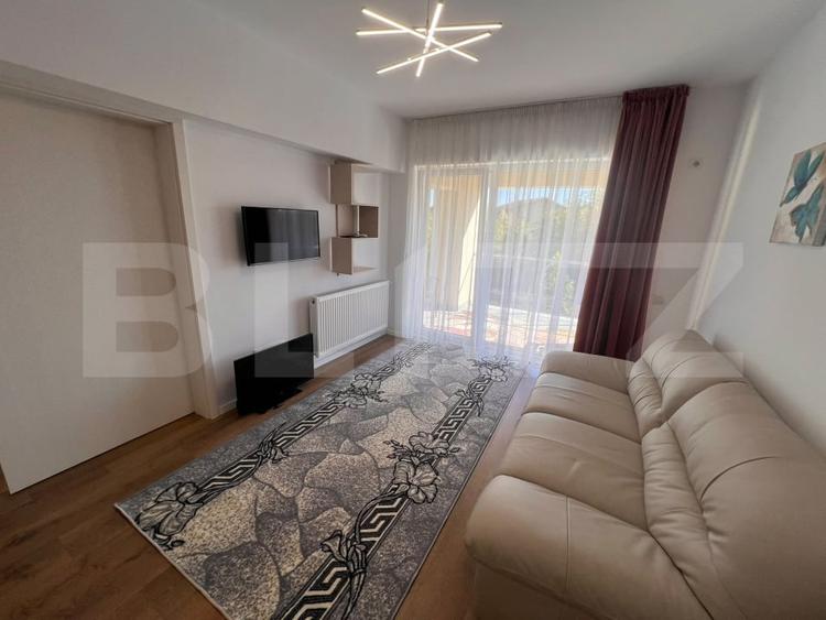 Apartament cu 3 camere semidecomandat, mobilat în Gheorgheni
