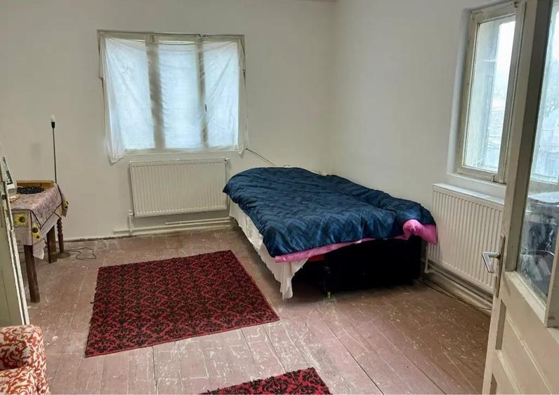 Casă cu 3 camere în Coman