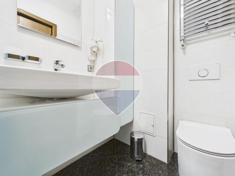 Apartament cu 2 camere decomandat, mobilat în P-ța Romană