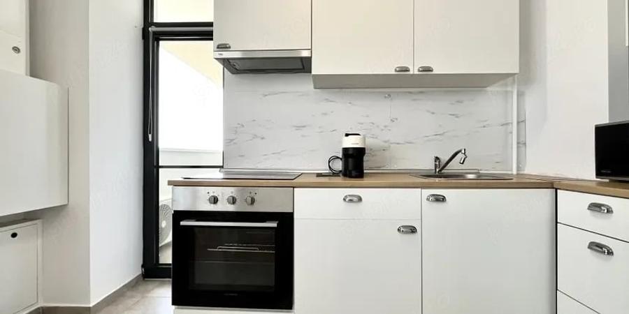 Apartament cu 2 camere decomandat în Torontalului