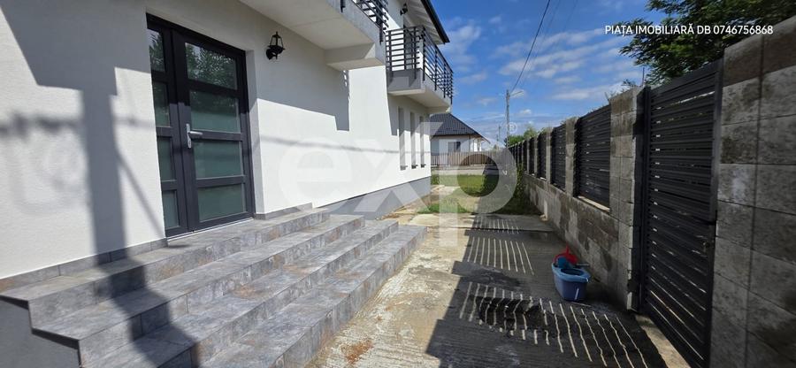 Casă individuală cu 5 camere cu Teren 500 Mp în Săcueni