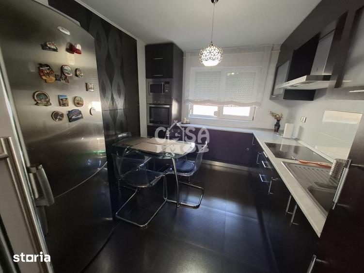 Apartament cu 3 camere în Micro 11