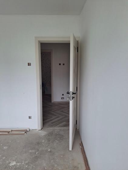 Apartament cu 2 camere decomandat în Drumul Taberei