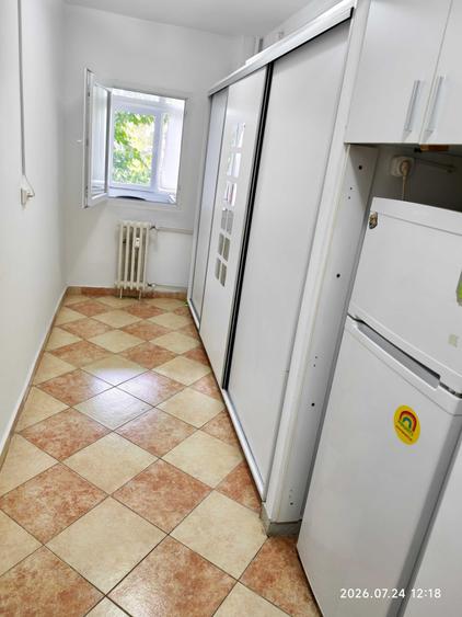 Garsonieră decomandată în Banu Manta