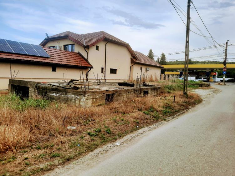 Teren Construcții intravilan de 1450 mp, în Sântuhalm